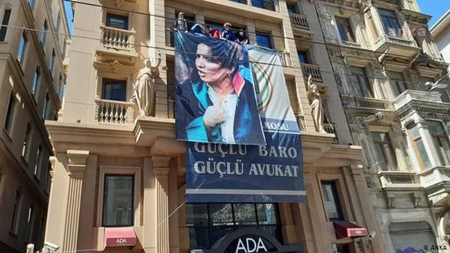 Skandalların merkezi İstanbul Barosu seçime gidiyor! DHKP-C’ye yakın platformdan Durakoğlu’na destek