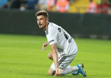 Beşiktaş'tan Dorukhan Toköz'e net mesaj!