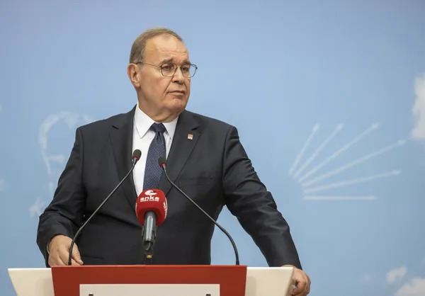pkk-yalanlarina-siginan-chpli-tanrikuluna-partiden-sus-mesaji-mehmetcigimizin-sicili-temizdir-aciklamayi-dogru-1666367776357.jpg PKK yalanlarına sarılan CHP'li Tanrıkulu'na partiden 'sus' mesajı: Mehmetçiğimizin sicili temizdir açıklamayı doğru bulmuyoruz - 4