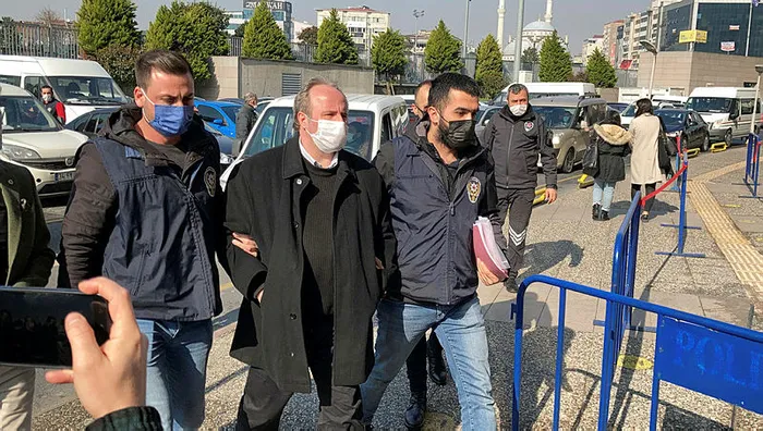 AK Partili Özlem Zengin: Ağır saldırılara maruz kalarak hedef gösteriliyorum - 1