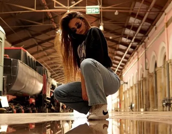 instagram-hesabina-gelen-fotografla-soke-oldu-izmirde-igrenc-olay-1631619679413.jpeg Instagram hesabına gelen fotoğrafla şoke oldu! İzmir'de iğrenç olay - 1