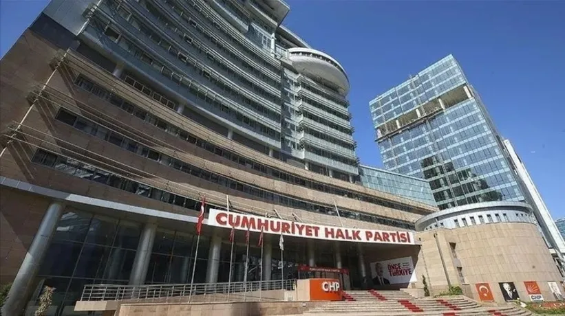 CHP'de tasfiye operasyonu! Özgür Özel sesini çıkaranı partiden atıyor