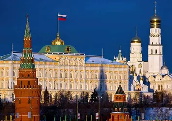 Putin, Aliyev ve Paşinyan ile görüştü