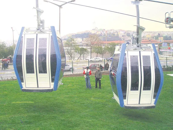 İstanbul'da aşırı yağışlar hayatı felç etti! İETT aracında akılalmaz görüntüler! Sefer iptal haberleri gelmeye başladı - 5