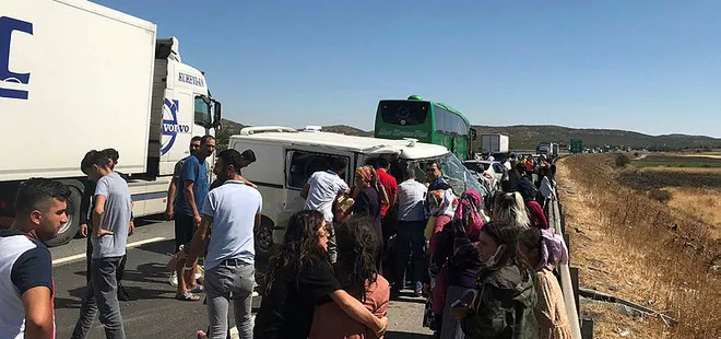 Minibüsler çarpıştı: 2'si ağır 10 yaralı