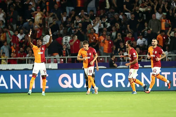 galatasaray-ligde-ilk-kez-maglup-hatayspor-2-1-galatasaray-mac-sonucu-1699726028758.jpg Galatasaray ligde ilk kez mağlup! Hatayspor 2-1 Galatasaray (MAÇ SONUCU) - 1