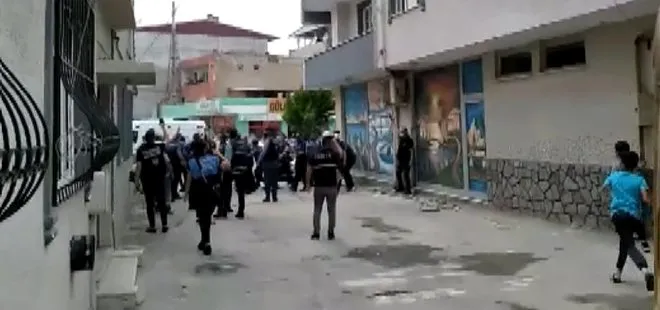 Bursa’da yıkım gerginliği! Polis ve zabıtaya taş ve sopalarla saldırdılar