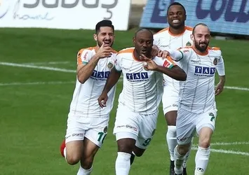 Galatasaray maçı öncesi flaş gelişme!