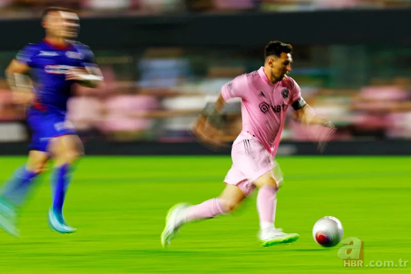 Lionel Messi'den inanılmaz başlangıç! Inter Miami ile ilk maçında son dakikada frikik golü 4