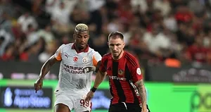 Gabonlu yıldızdan ayrılık iddialarına yanıt