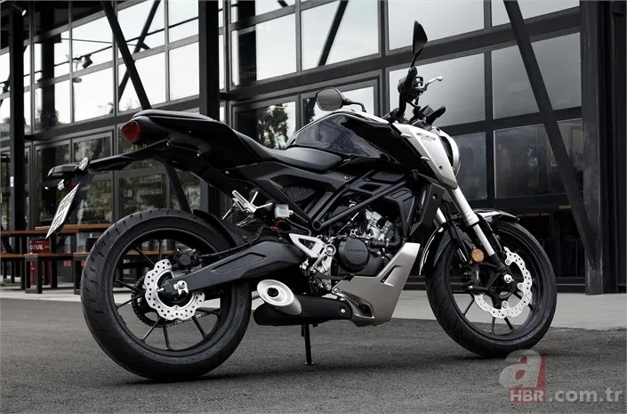 B sınıfı ehliyet 125 cc motor kullanabilir mi? 2023 125 cc motor modelleri ve fiyatları... Honda CB250R, CB650R, PCX 125! 5