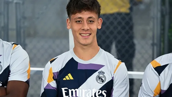 arda-guler-real-madridde-ilk-macina-ne-zaman-cikacak-ameliyat-olan-arda-gulerin-sahaya-cikacagi-tarih-acikland-1692796616602.jpeg Arda Güler Real Madrid'de ilk maçına ne zaman çıkacak? Ameliyat olan Arda Güler'in sahaya çıkacağı tarih açıklandı mı? - 2
