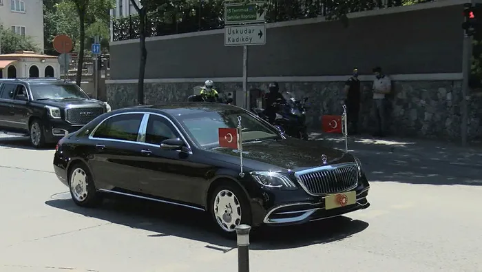 Başkan Erdoğan'ın 8. torun sevinci! Hazine ve Maliye Bakanı Berat Albayrak Twitter'dan paylaştı - 1