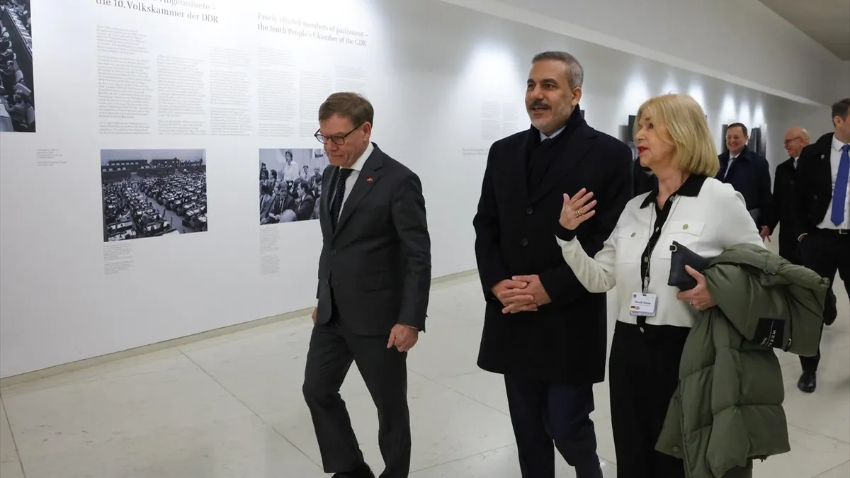 Bakan Fidan'dan Almanya Federal meclisine ziyaret