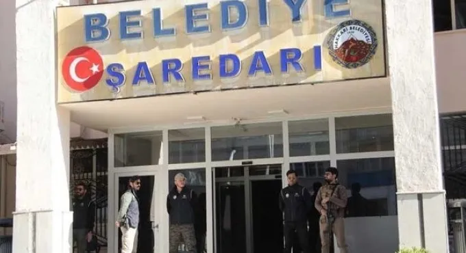 HDP’li Hakkari Belediye Başkanı Cihan Karaman’ın “çöp” vurgununu görevlendirilen Başkan Vekili ortaya çıkardı - 2