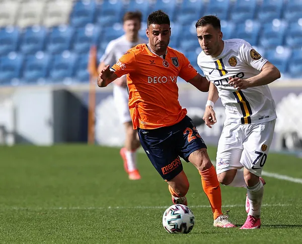 Başakşehir geriden geldi! Başakşehir 2-1 Ankaragücü MAÇ SONUCU-ÖZET