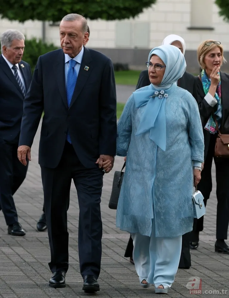 NATO liderleri ve eşleri akşam yemeğinde! Başkan Erdoğan ve eşi Emine Erdoğan da katıldı 19