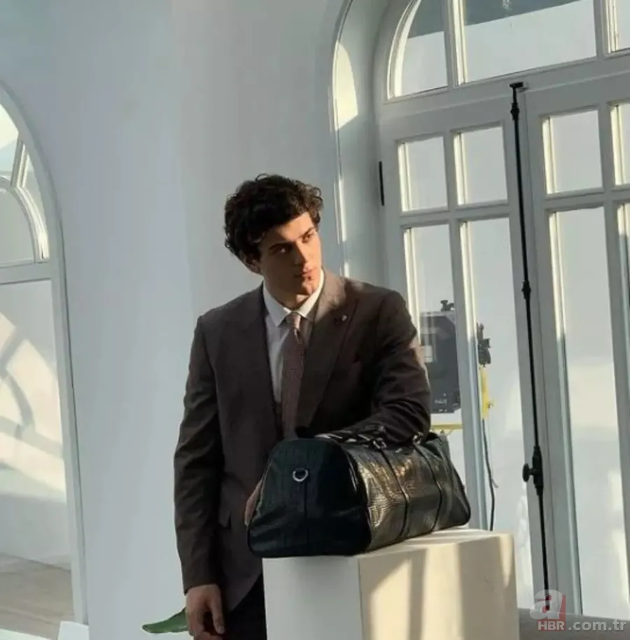 Yasmin Erbil'in sevgilisi Yiğit Poyraz ünlü şefin eski elemanı çıktı! Survivor'dan önce MasterChef'in jürisi... 2