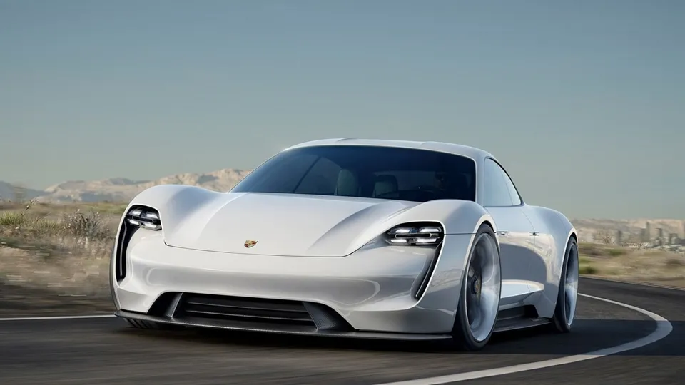 Porsche Taycan resmen tanıtıldı