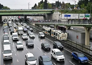 İstanbul'da trafik durma noktasına geldi!