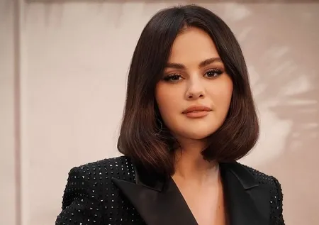 Selena Gomez ile Benny Blanco nişanlandı! 