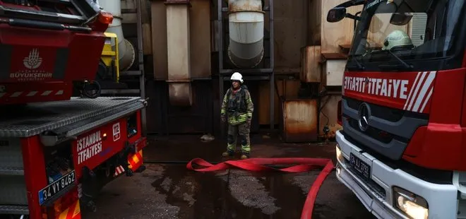 Son dakika: Esenyurt’ta demir fabrikasında yangın paniği