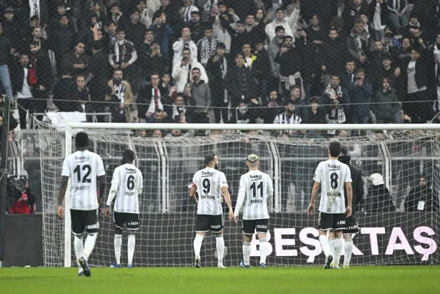Beşiktaş taraftarı 40 gün 40 gece bayram edecek! Şampiyonluk garantili teknik adama kancayı taktı!