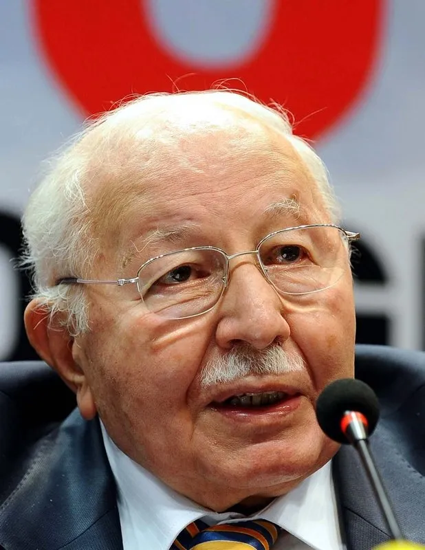 Necmettin Erbakan ölüm yıl dönümünde anılıyor!