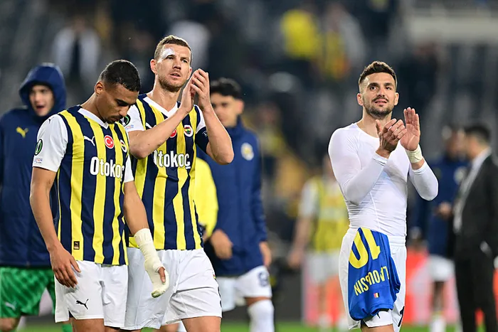 Fenerbahçe’de Edin Dzeko’ya bomba teklif! Yeni takımında paraya para demeyecek! Ayrılık zamanı...