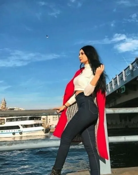 tiktok-fenomenlerinin-cirkin-savasi-sana-tecavuz-edecegim-kafani-kesip-ormana-atacagim-1635315258910.jpg Tiktok fenomenlerinin çirkin savaşı! 'Senin kafanı kesip ormana atacağım' - 7