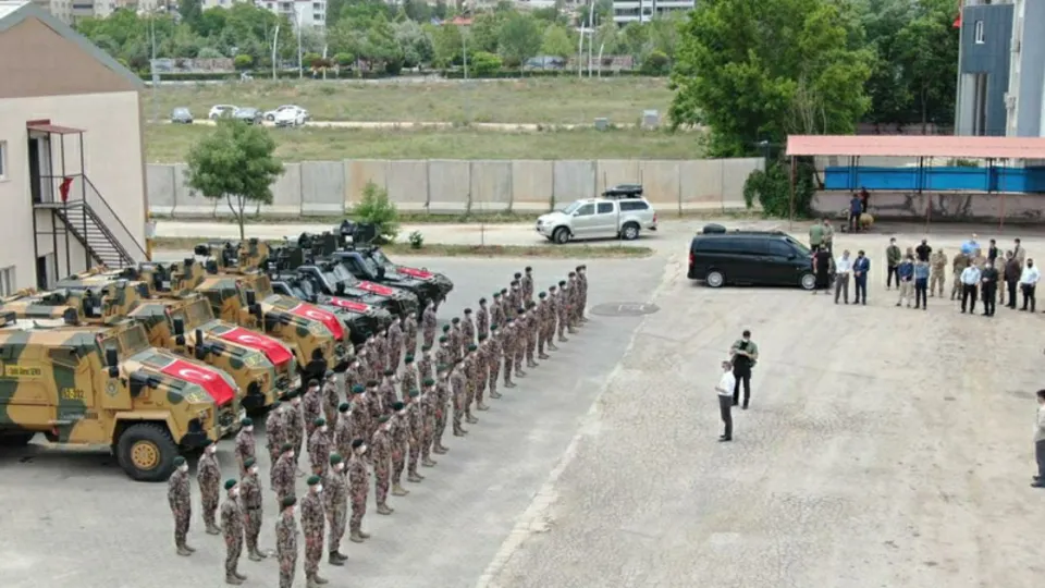 Tunceli'de terörle mücadelenin kahramanı PÖH'ler Suriye yolcusu! Dualarla uğurlandılar
