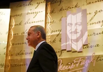 Başkan Erdoğan, Necip Fazıl Kısakürek'i andı
