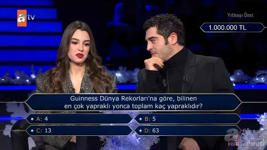Milyoner'de yıldızlar geçidi! Burak Deniz ve Su Burcu Yazgı Coşkun milyonluk soruyu açtırdı | Kazanılan ödül çocuklar için bağışlandı 4