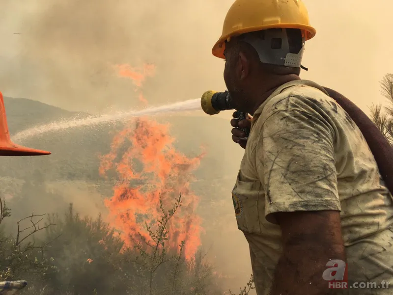 Muğla'dan art arda yangın haberleri! Köylüler evlerini terk ediyor 11