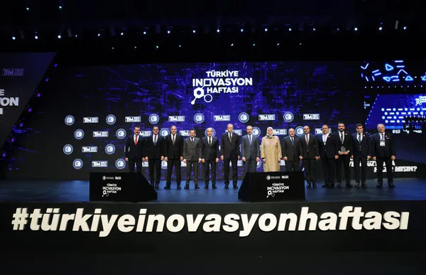 Son dakika: Başkan Erdoğan'dan Türkiye İnovasyon Haftası İnovalig Şampiyonları Ödül Töreni'nde önemli açıklamalar! Kılıçdaroğlu'na TOGG tepkisi - 5