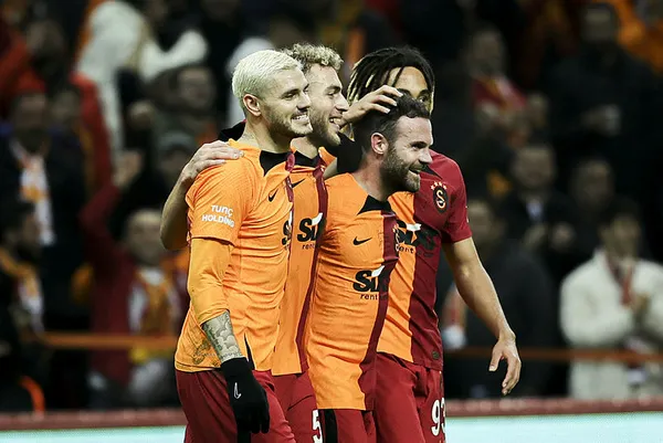 galatasaraydan-hataya-farkli-tarife-galatasaray-4-0-hatayspor-mac-sonucu-1673636550486.jpg Galatasaray'dan Hatay'a farklı tarife! Galatasaray 4-0 Hatayspor (MAÇ SONUCU) - 1