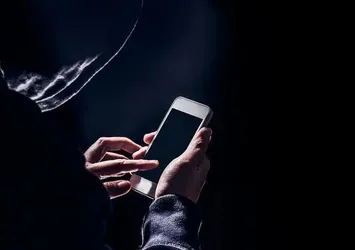 Telefonda verdiği cevap hayatını kabusa çevirdi!