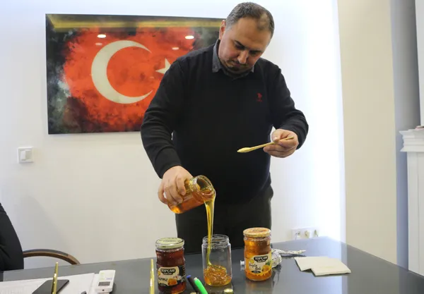 1611210078901.jpg Taleplere yetişemiyorlar: Kilosu 10 bin liradan alıcı buluyor - 5