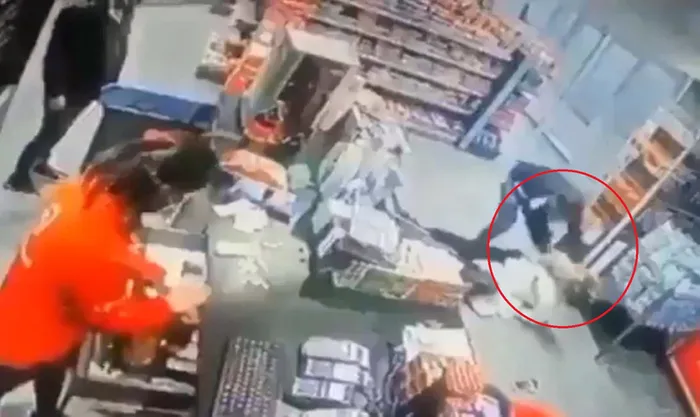 Son dakika: Eski erkek arkadaşı tarafından markette dövülen kadın konuştu: Hiç mi insanoğlu yok orada - 5