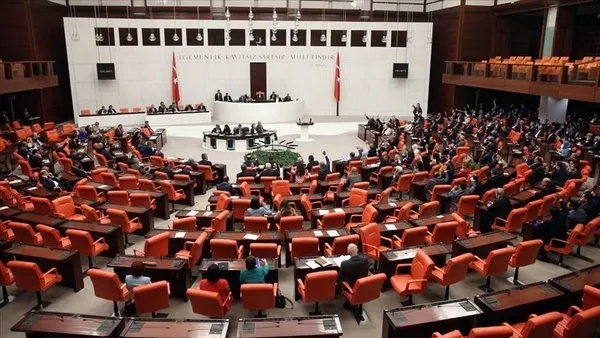 Seçim barajı düşüyor! Partiden 20 milletvekili ayrılsa bile...