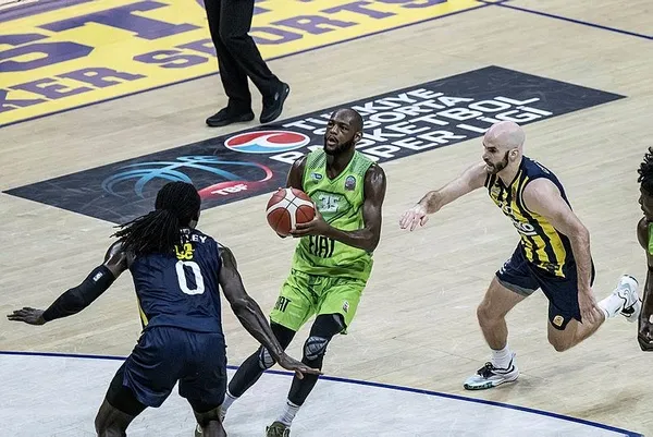 1685215704065.jpeg Fenerbahçe seride öne geçti! Fenerbahçe 93 - 78 TOFAŞ maç sonucu - 2