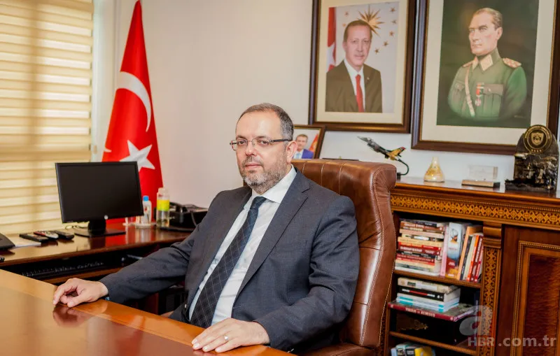 Erhan Afyoncu kimdir, kaç yaşında, aslen nereli? Prof. Dr. Erhan Afyoncu ne iş yapıyor, mesleği ne? Hayatı ve kariyeri... 6