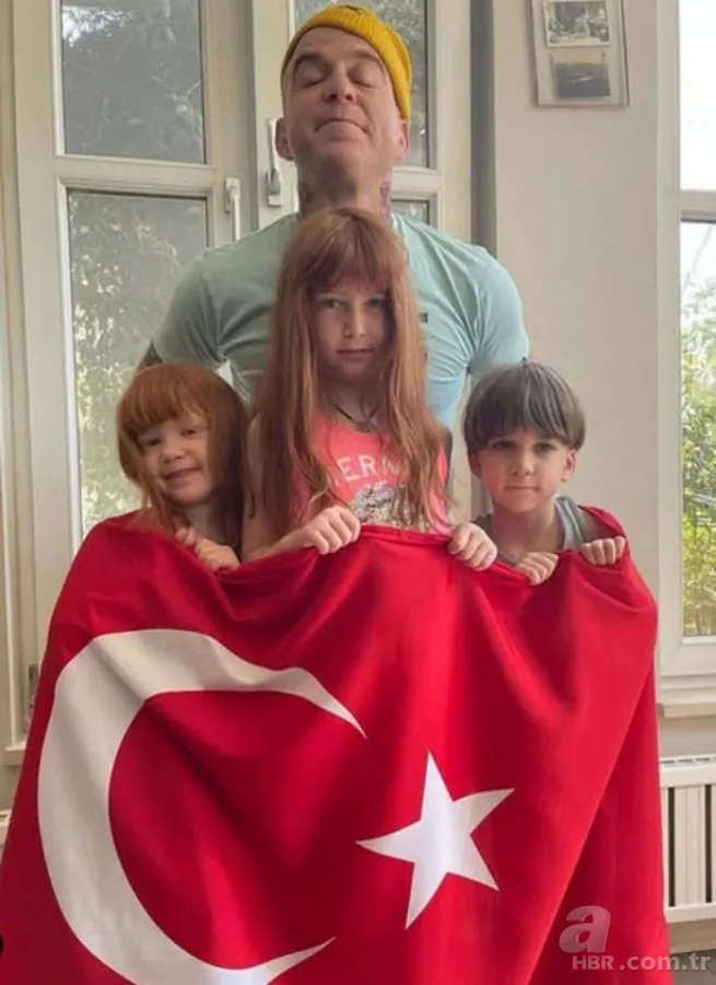 O Ses Türkiye'nin jürisi Athena Gökhan 13 yıllık eşinden boşandı! 3