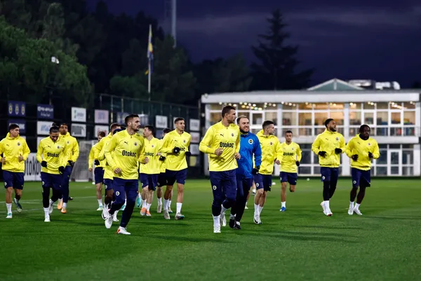 Fenerbahçe Spartak Trnava maçı saat kaçta hangi kanalda? Kartal’dan 11 kararı! Kanarya’nın kazanmaktan başka çaresi yok