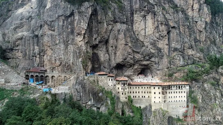 Sümela Manastırı’nda 900 bin tonluk kaya temizliği