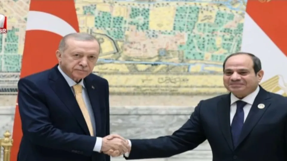 Başkan Erdoğan Sisi ile görüştü!