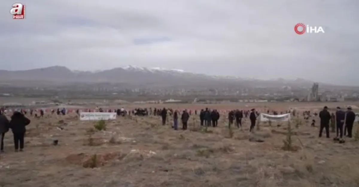 Niğde'de bin fidan toprakla buluşturuldu