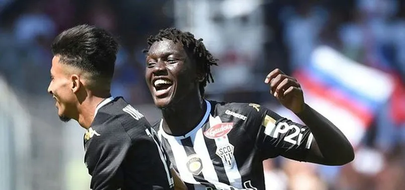 Trabzonspor'un gözü Batista Mendy üzerinde! Trabzonspor'un gözü Batista Mendy üzerinde!