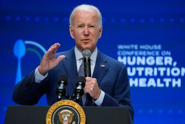 Joe Biden akıl sağlığından şüphe ettiriyor! Konuşması sırasında ölü bir adama seslendi - 2
