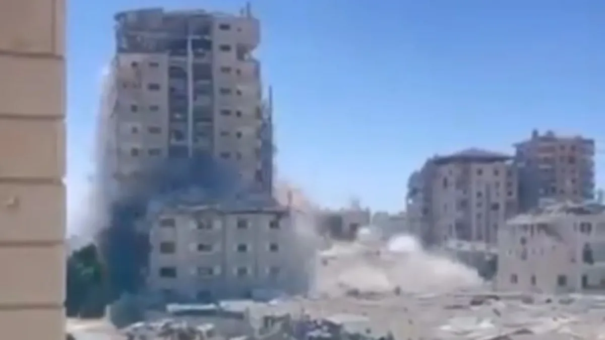 Terör devleti İsrail'den Gazze'ye bombardıman!